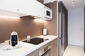 Apartment, 2 Schlafzimmer, Küche (Location Address: via Pallavicino,31 ) | Eigene Küche