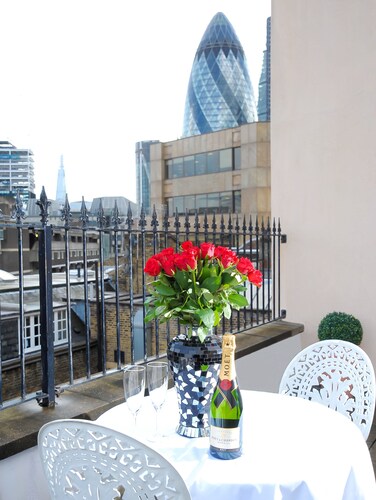 Park Lane City Apartments