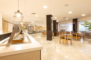 Se sirven desayunos, almuerzos y cenas