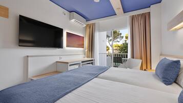 Standard Double Room, Pool View | Desk, blackout curtains, free WiFi, bed sheets