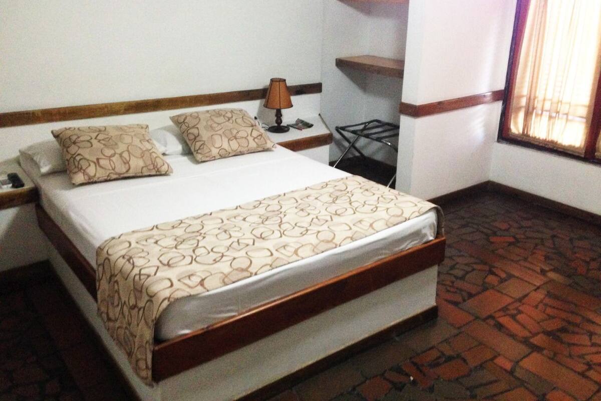 Single Room | Free WiFi