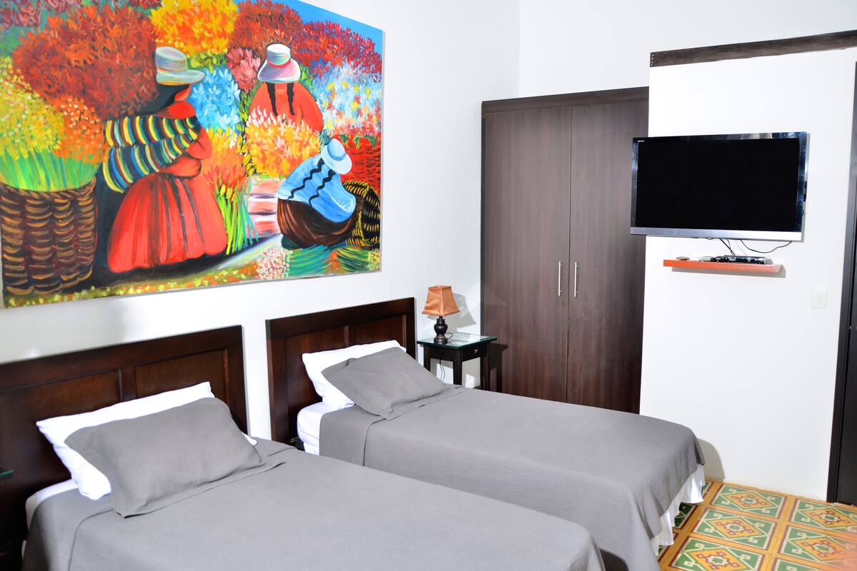 1 dormitorio, ropa de cama de alta calidad, caja fuerte