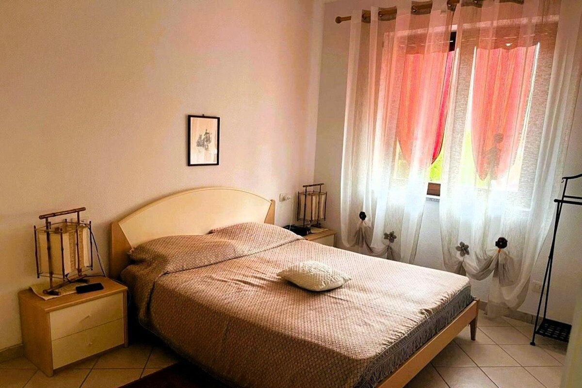 1 slaapkamer, babybedden (toeslag), beddengoed