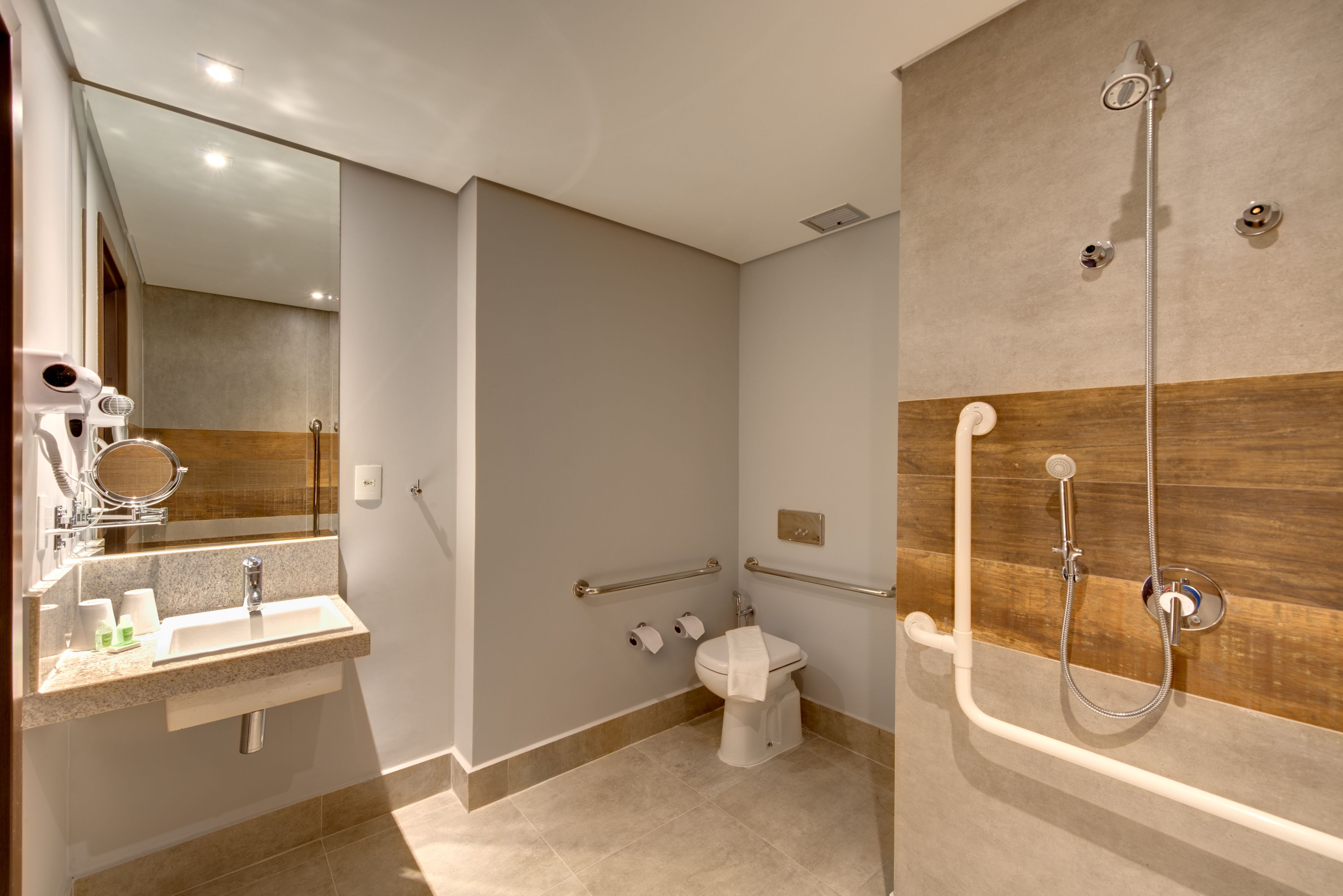 superior double room, accessible | bathroom | shower, free toiletries, hair dryer, towels