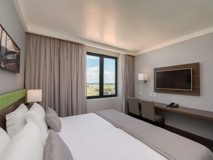 Standard-Doppelzimmer, 1 Doppelbett | Zimmersafe, Schreibtisch, schallisolierte Zimmer, kostenloses WLAN