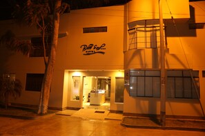 Front of property - evening/night - Belle Sand Hotel (Ica)