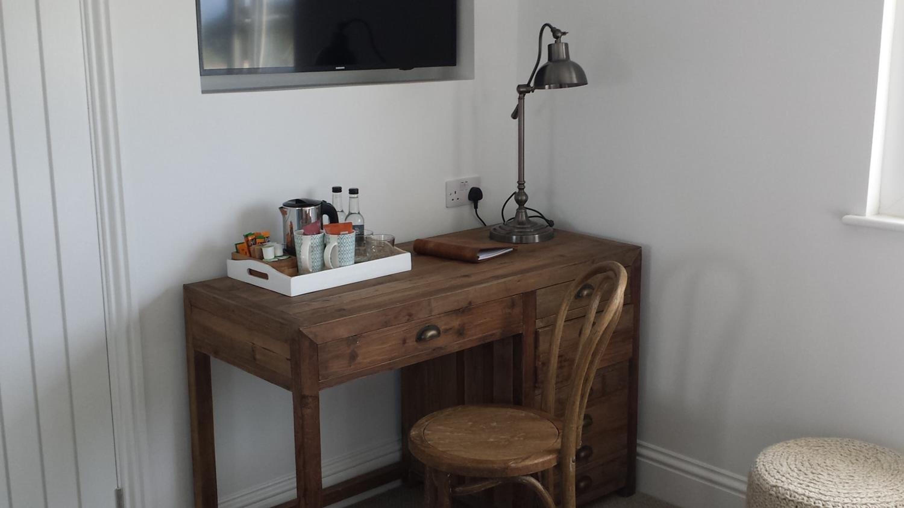 desk, soundproofing, iron/ironing board, free wifi