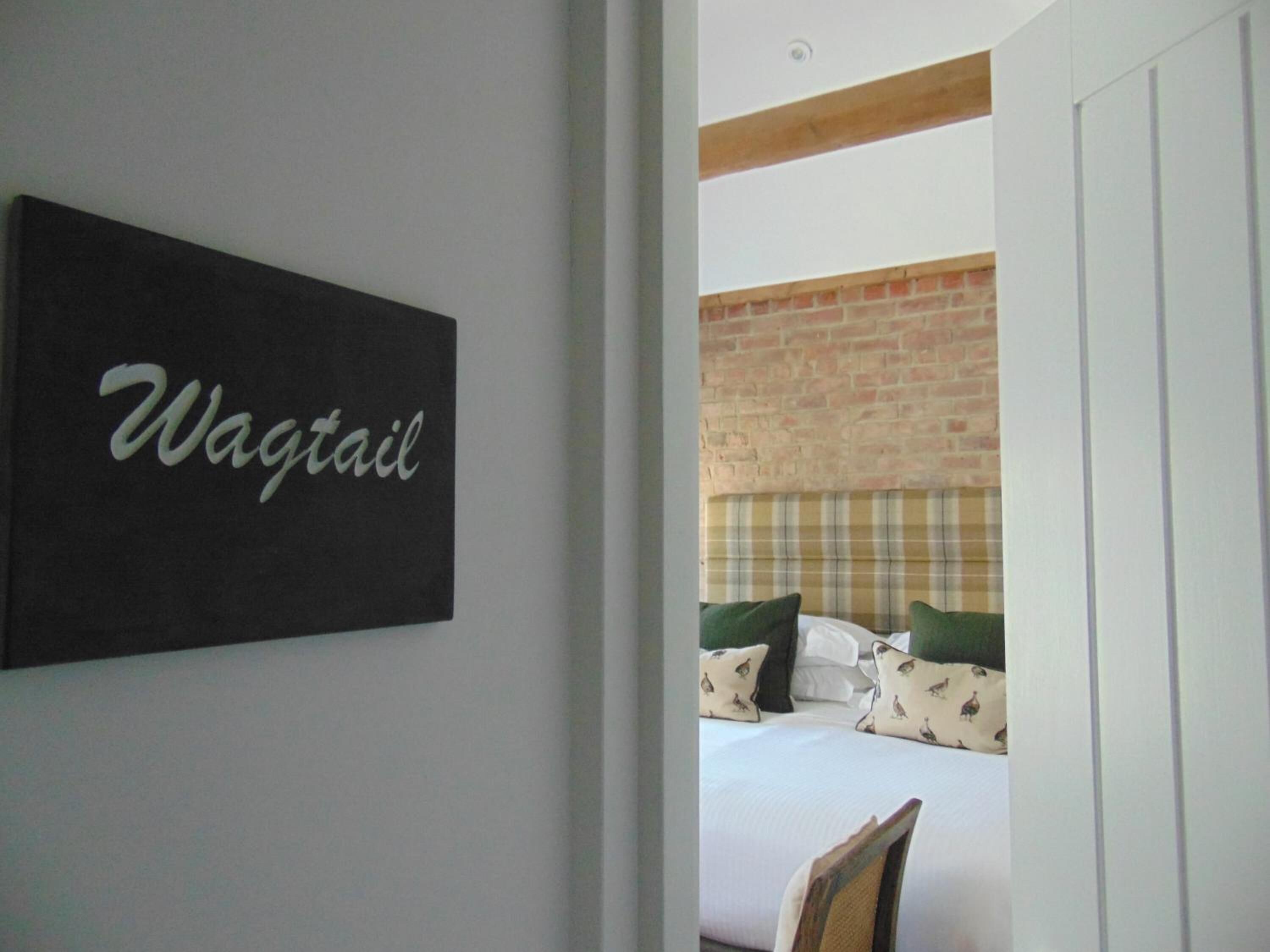 desk, soundproofing, iron/ironing board, free wifi