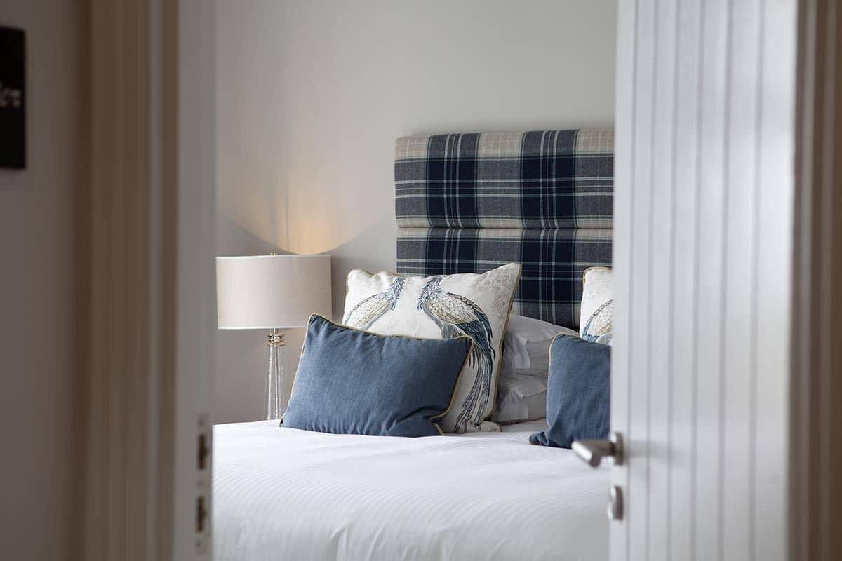 Standard Double or Twin Room, Sea View | Desk, soundproofing, iron/ironing board, free WiFi