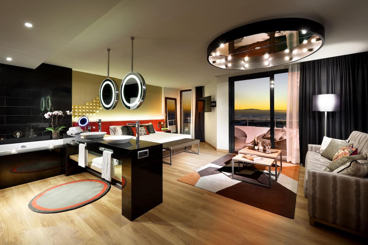 1 habitación, ropa de cama de alta calidad y minibar