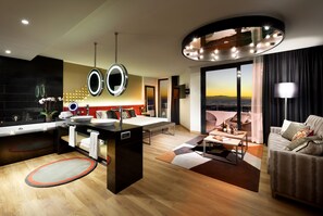 Premium bedding, minibar, in-room safe, desk