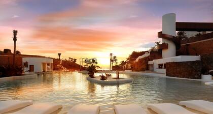 Hard Rock Hotel Tenerife