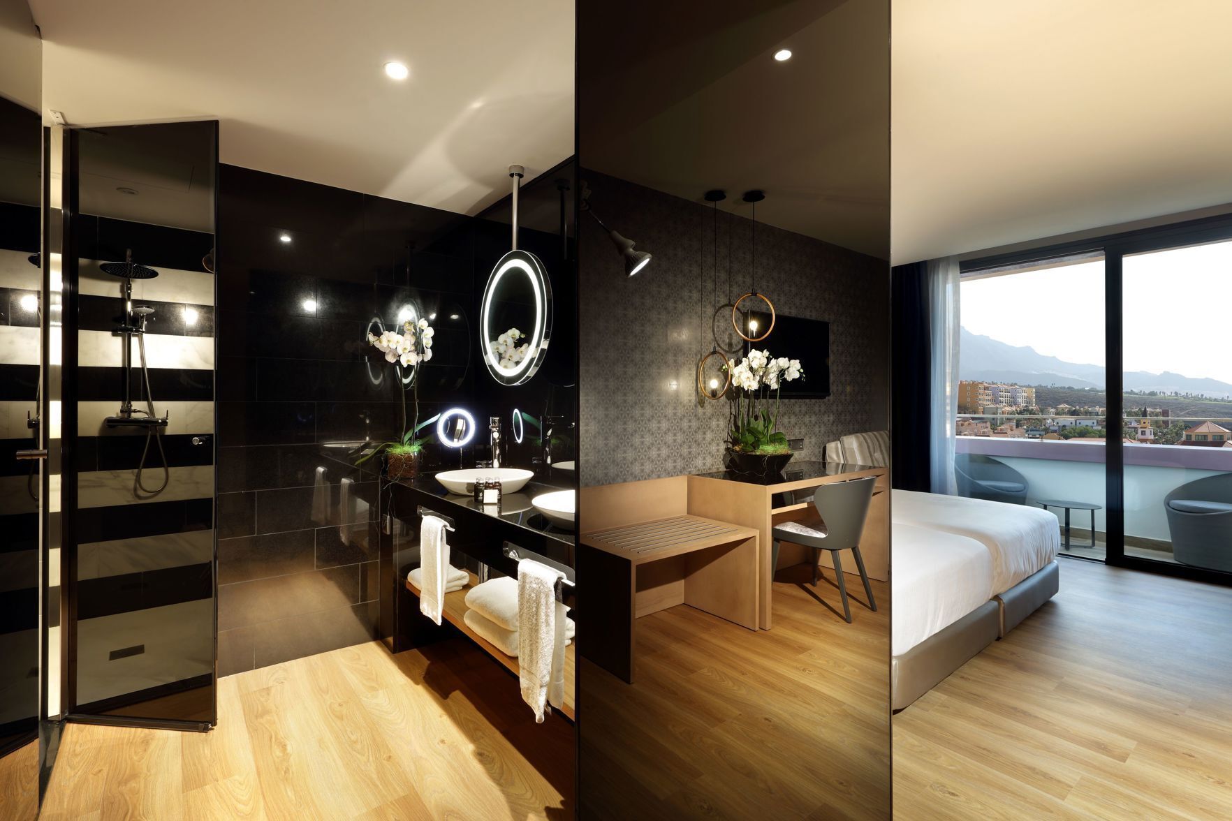 Literie de qualité supérieure, minibar, coffres-forts dans les chambres
