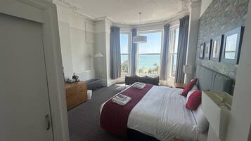 Panoramic Double Room, Ensuite, Ocean View (Sea View) | Desk, iron/ironing board, free WiFi, bed sheets