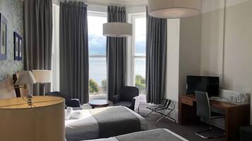 Panoramic Twin Room, Ensuite, Sea View | Desk, iron/ironing board, free WiFi, bed sheets