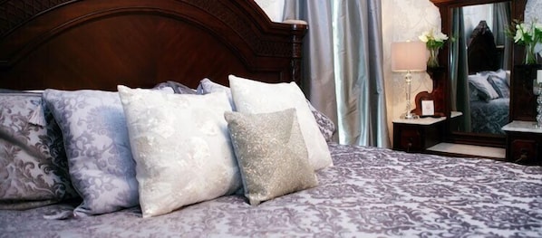 Luxury Room, 1 King Bed