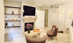 Luxury Cottage, 1 King Bed | Living area | Flat-screen TV - The Harrison (Cape May)