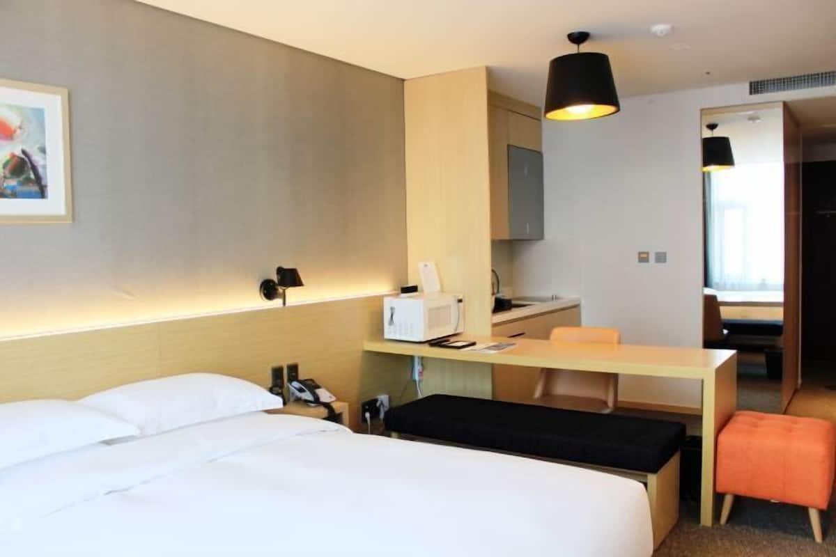 1 chambre, literie de qualité supérieure, couette en duvet d'oie