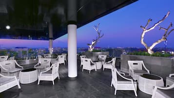 酒吧(店内)