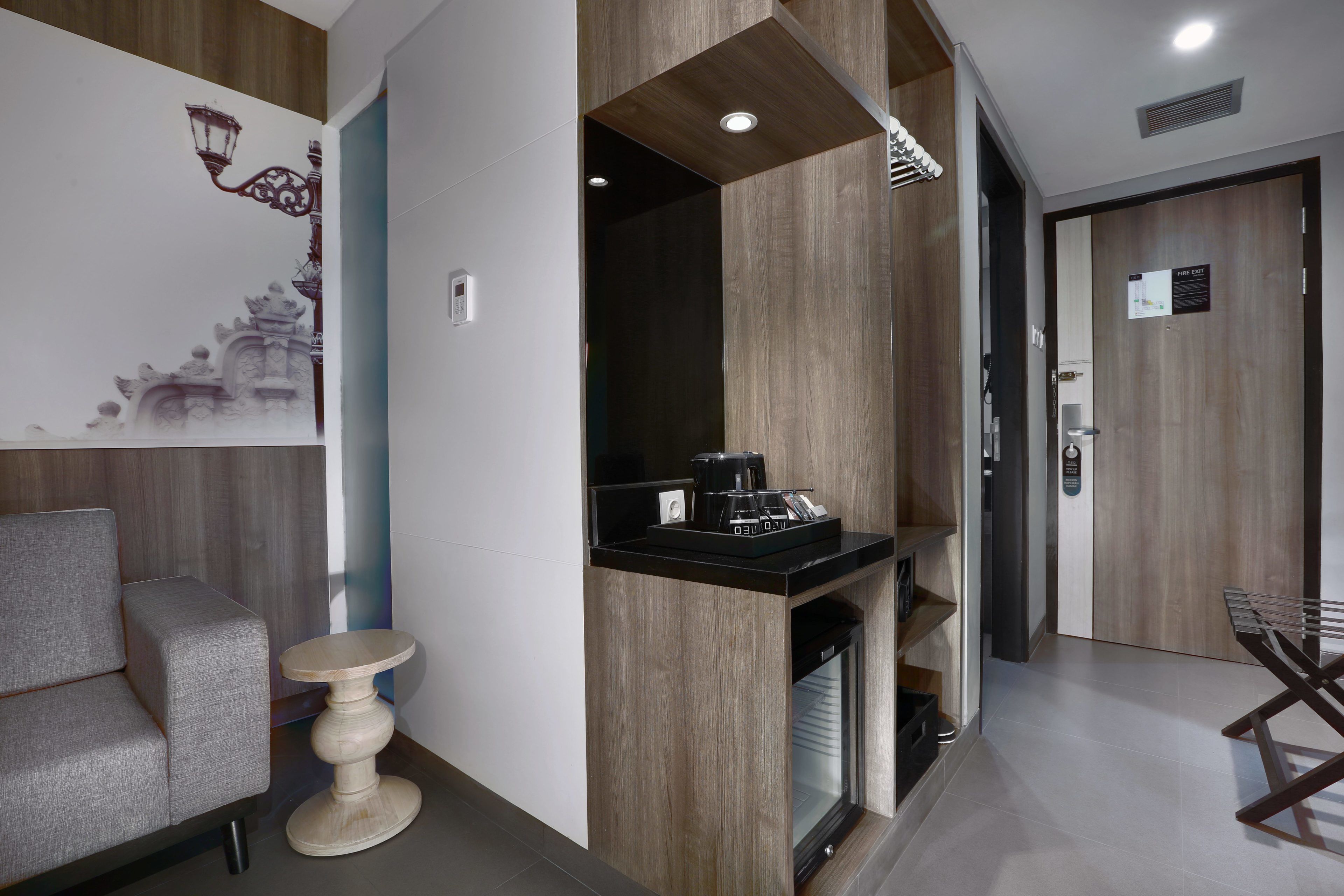 junior suite | minibar, in-room safe, desk, soundproofing