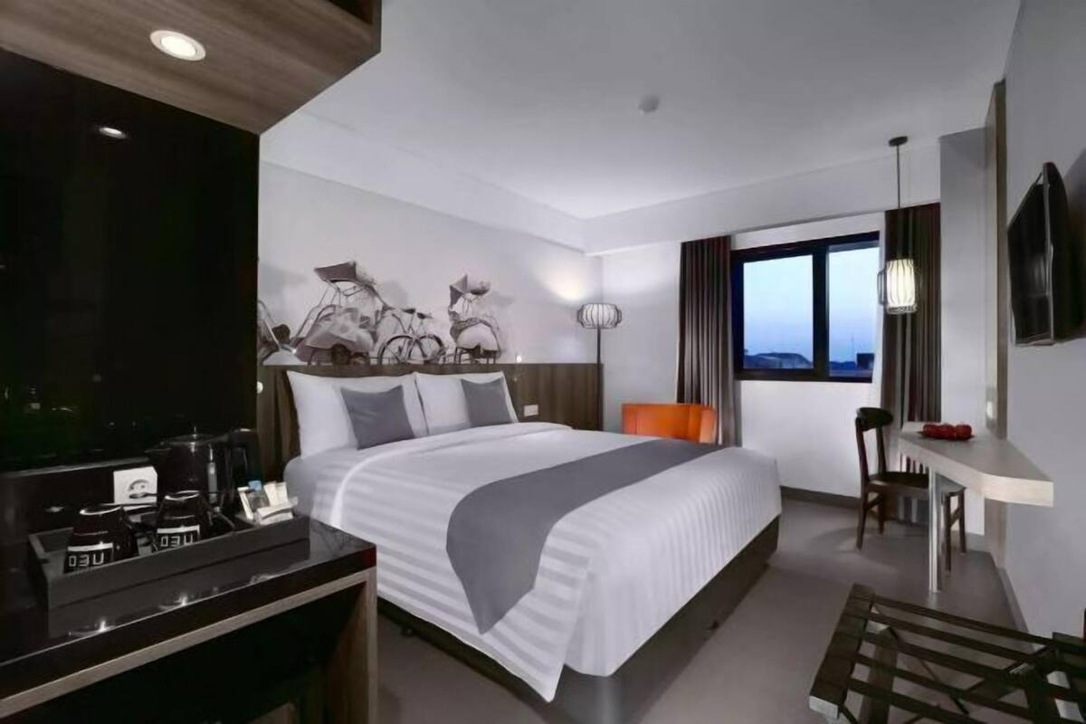 Minibar, in-room safe, desk, soundproofing