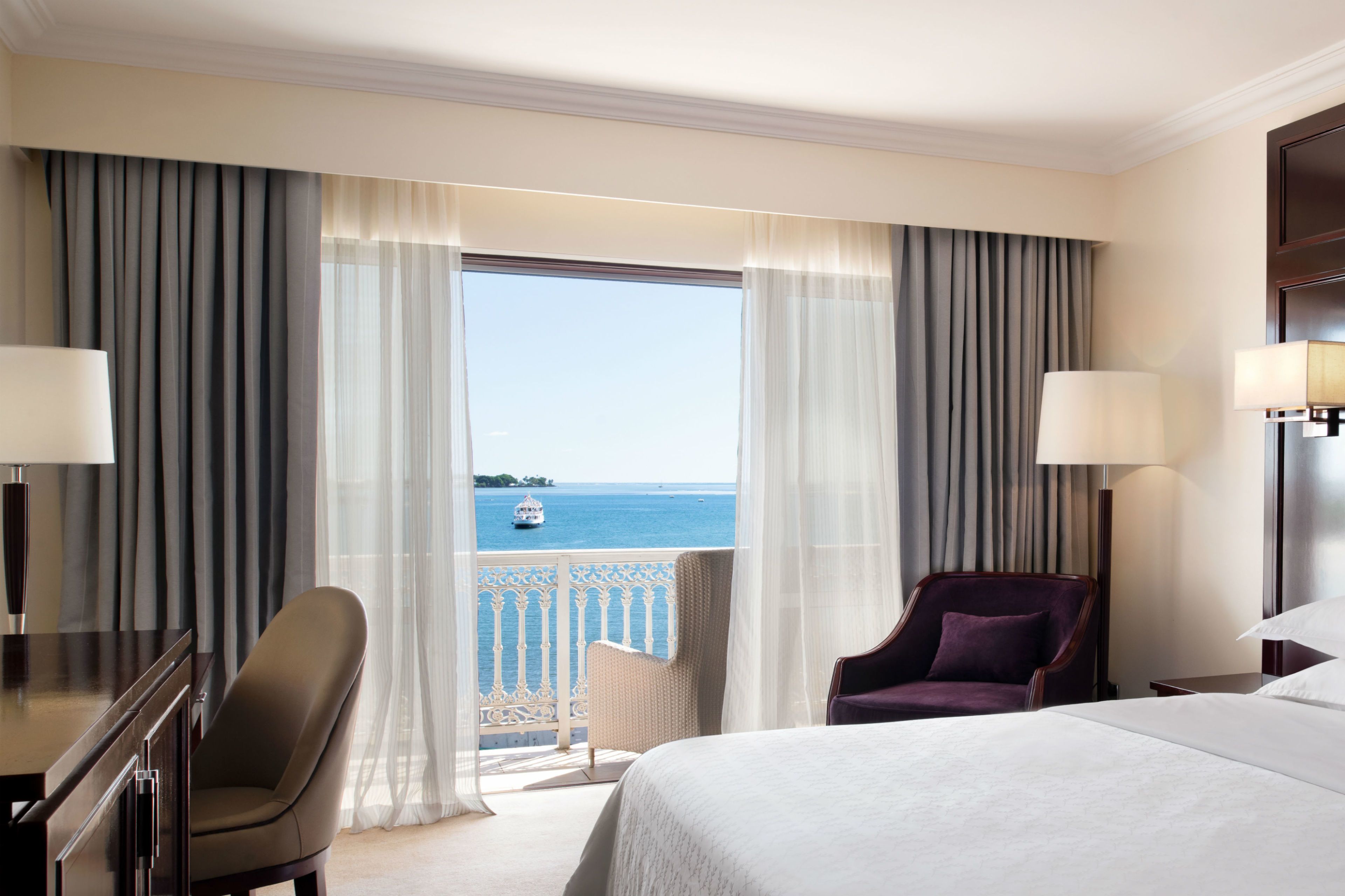 1 bedroom, desk, iron/ironing board, free cots/infant beds