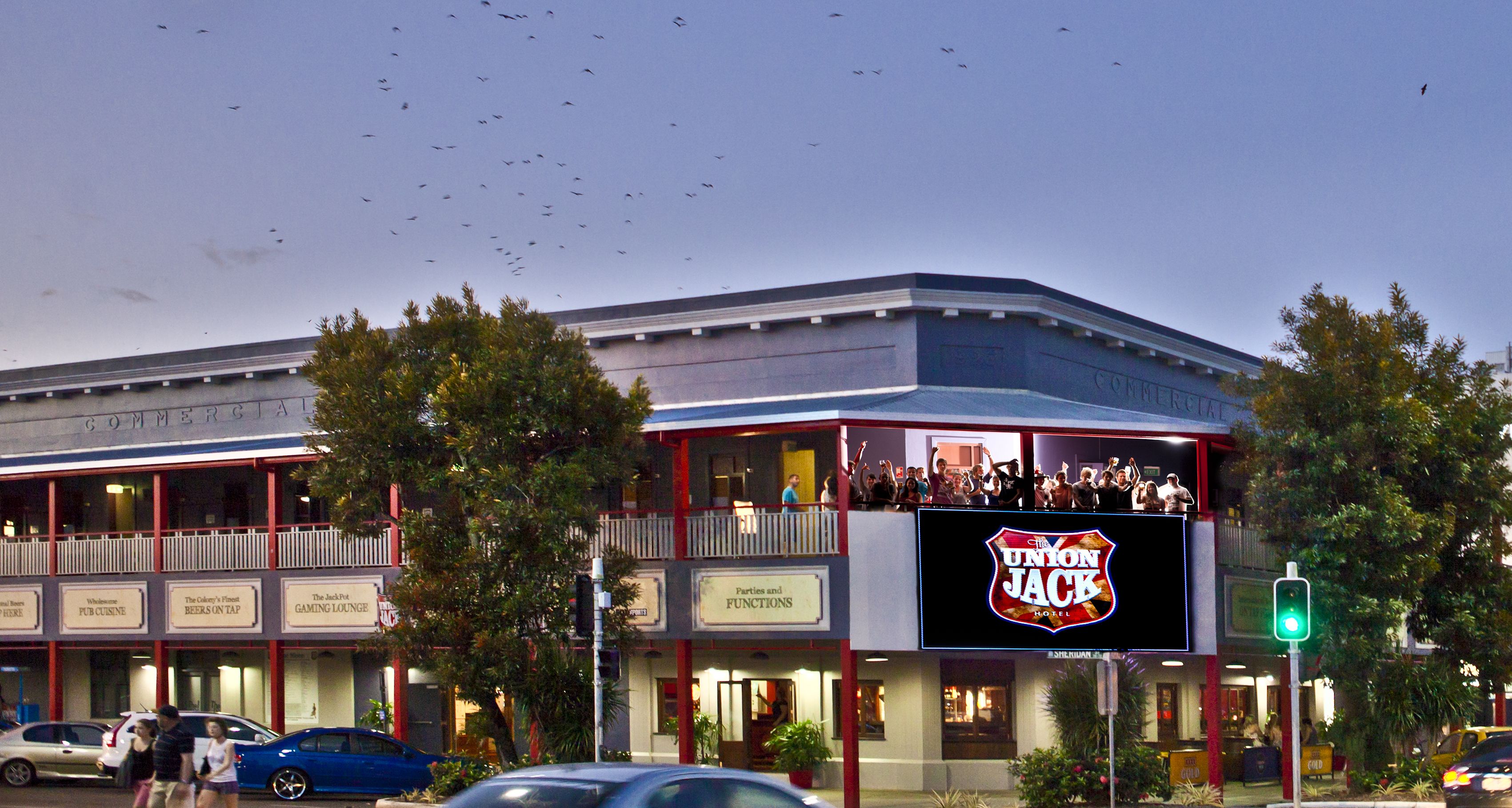 Depan hartanah - siang/malam