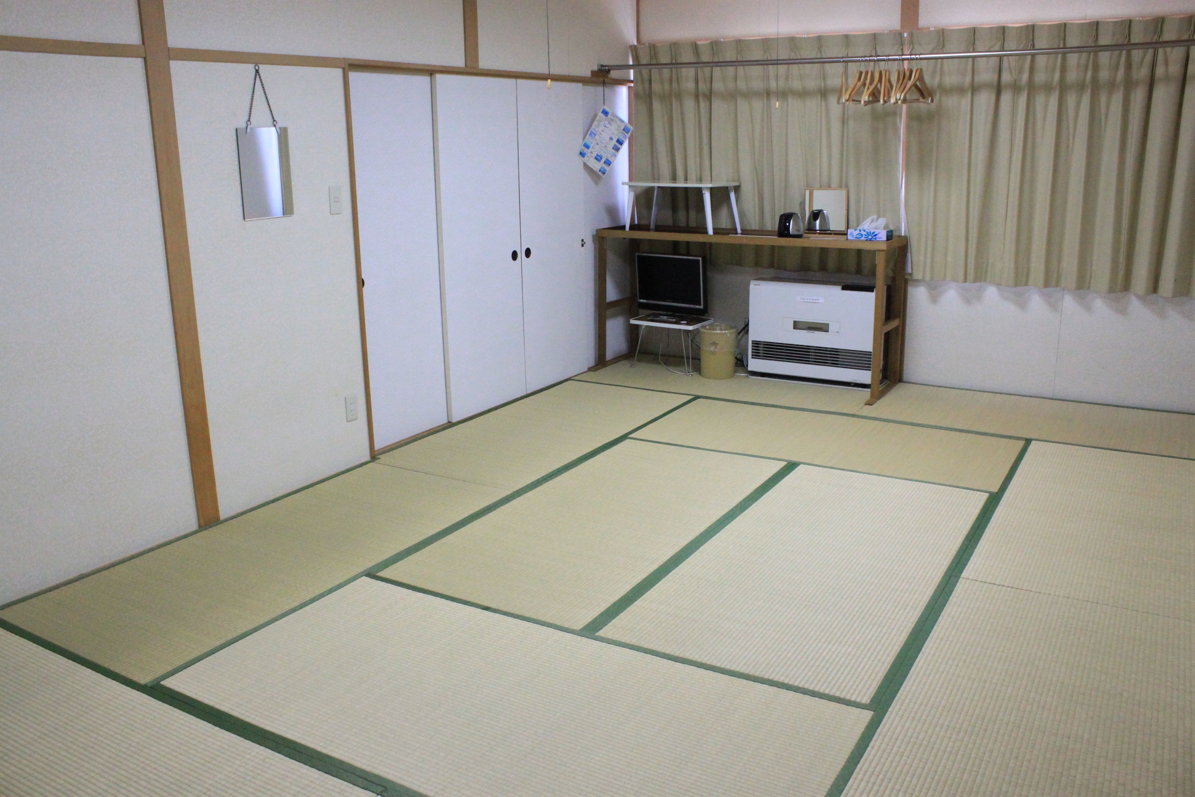 Traditional Room (Japanese Style) | Free WiFi