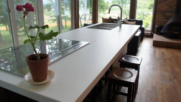 Peti sejuk, ketuhar gelombang mikro, ketuhar, dapur