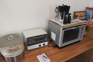 Petit déjeuner japonais (1100 JPY par personne)