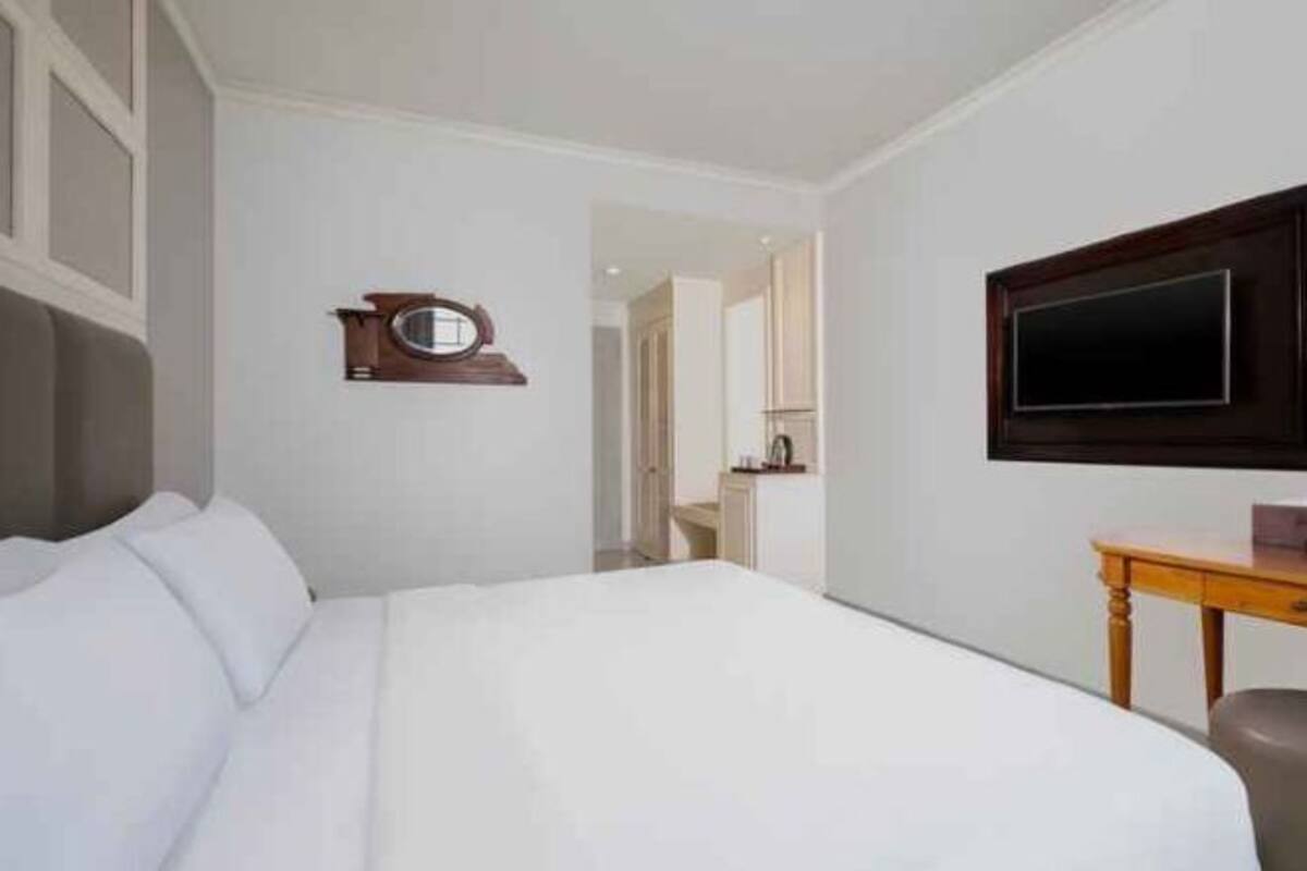 Hochwertige Bettwaren, Zimmersafe, Schreibtisch, schallisolierte Zimmer