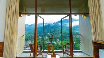 1 bedroom, minibar, in-room safe, desk