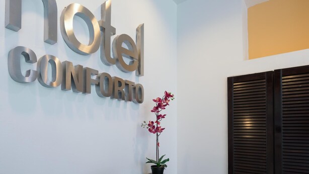 Interior - Hotel Conforto (Singapore)