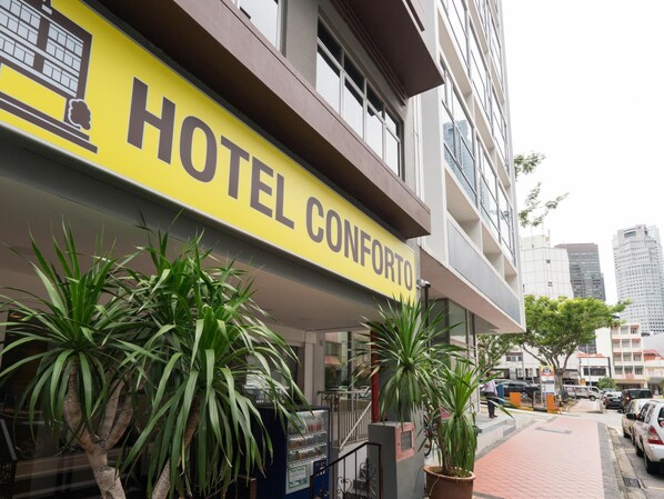 Perincian bahagian luar