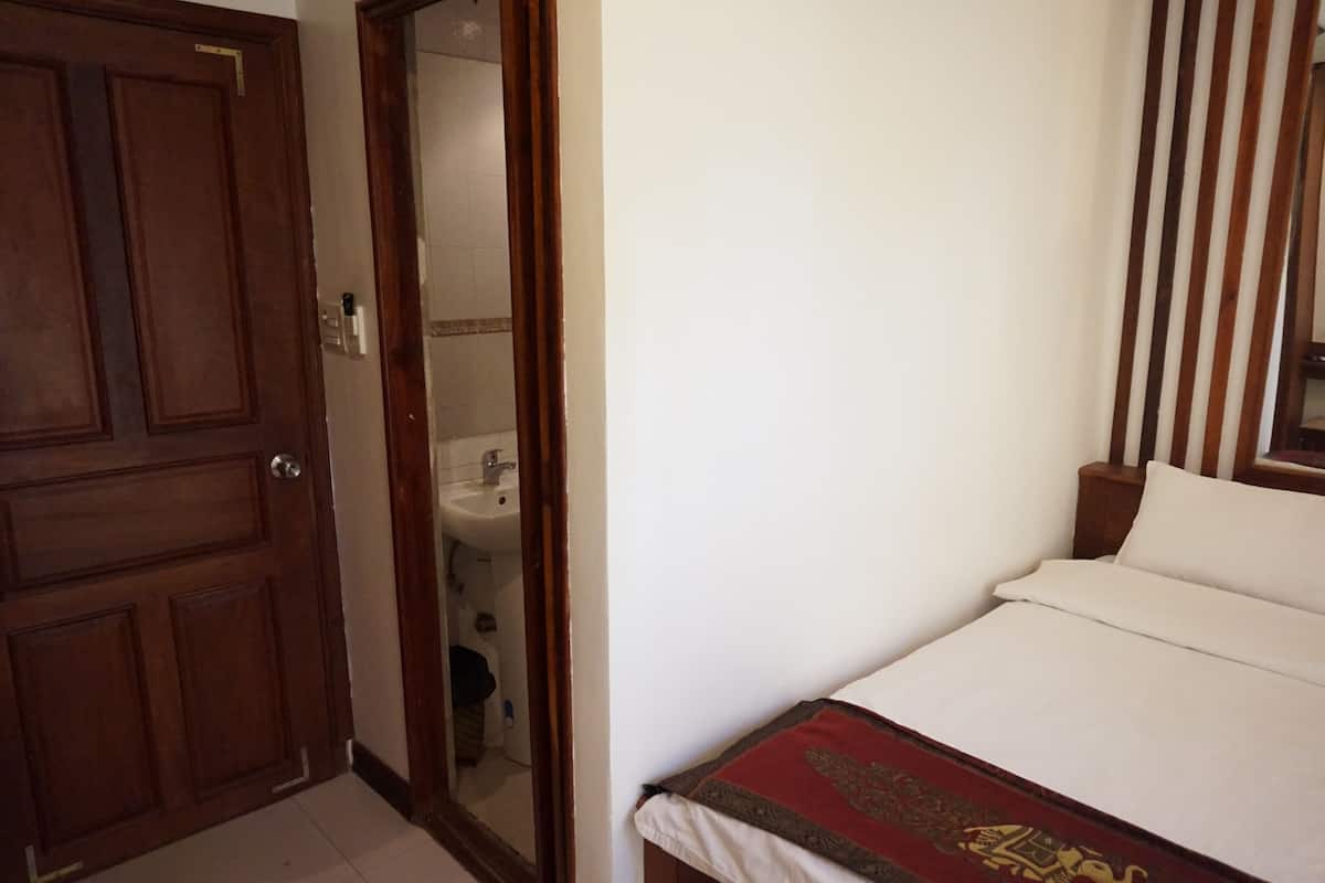 Superior City View | 1 bedroom, in-room safe, desk, free WiFi