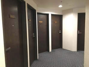 Hallway - Asahikawa Business Hotel (Asahikawa)