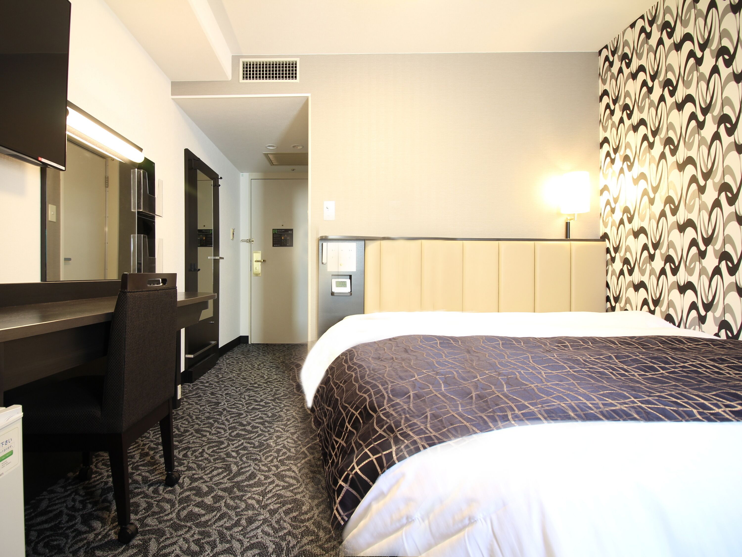 Double Room, 1 King Bed, Non Smoking