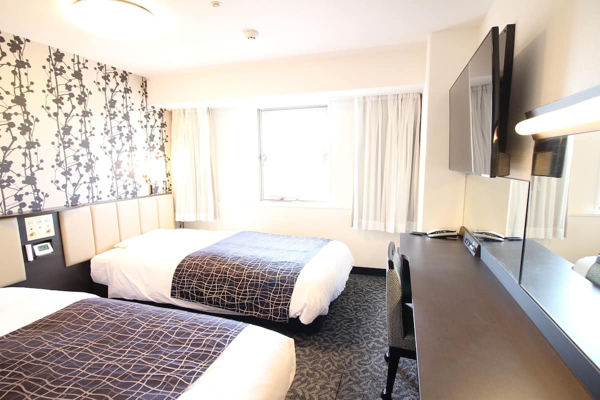 Desk, laptop workspace, iron/ironing board (on request), free WiFi