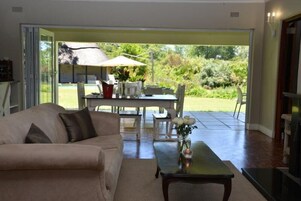 Televisión de pantalla plana