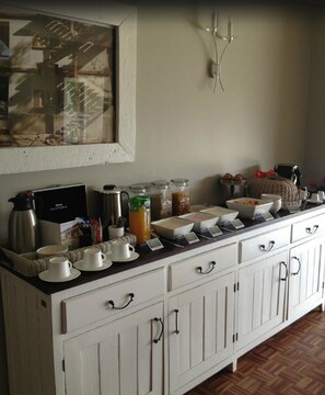 Dining - Willow Lodge (Harare)