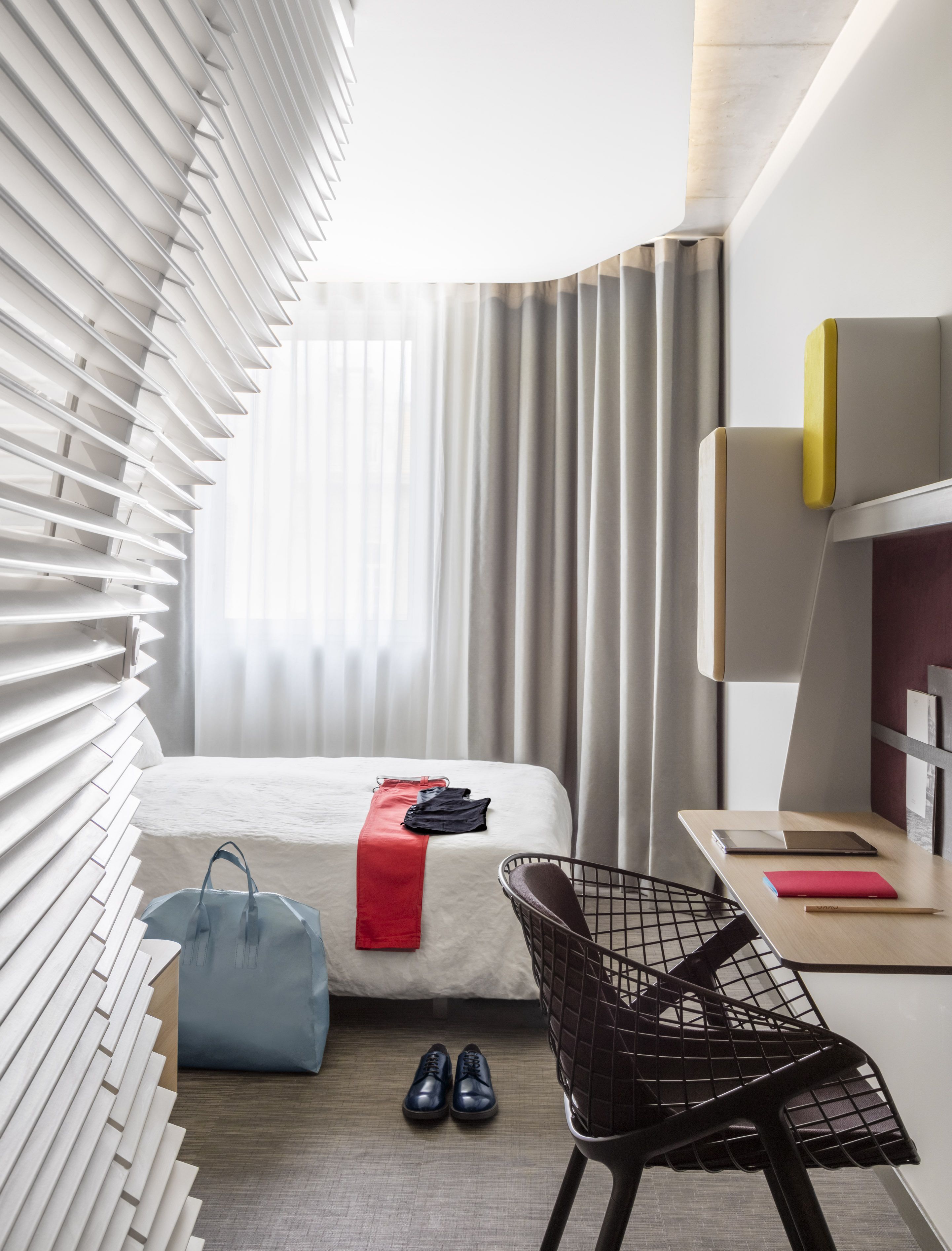 premium bedding, down duvets, in-room safe, desk