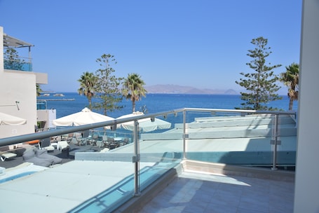 Panoramic Apartment, Pool View, Sea Facing | Balcony view