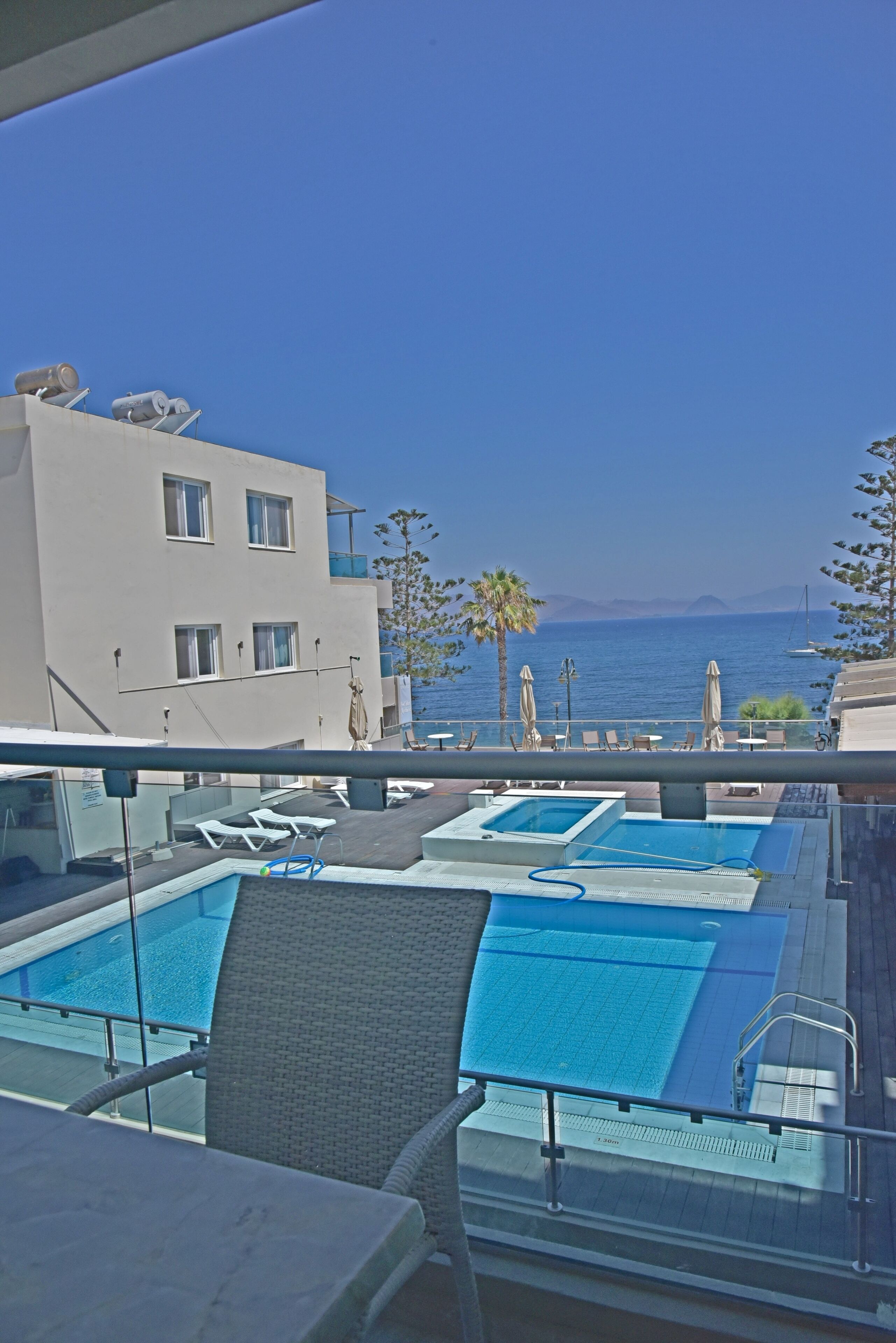 Caja de seguridad en la habitación y cortinas blackout 
