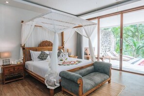 River Pool Villa | 迷你吧、房內夾萬、書桌、遮光窗簾/窗簾