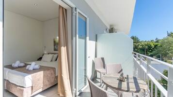 Phòng dành cho gia đình | Bộ đồ giường cao cấp, két bảo mật tại phòng, phòng cách âm