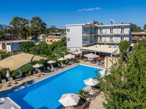 Angela Hotel and Apartments