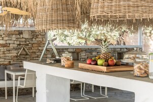 Serveert lunch en diner