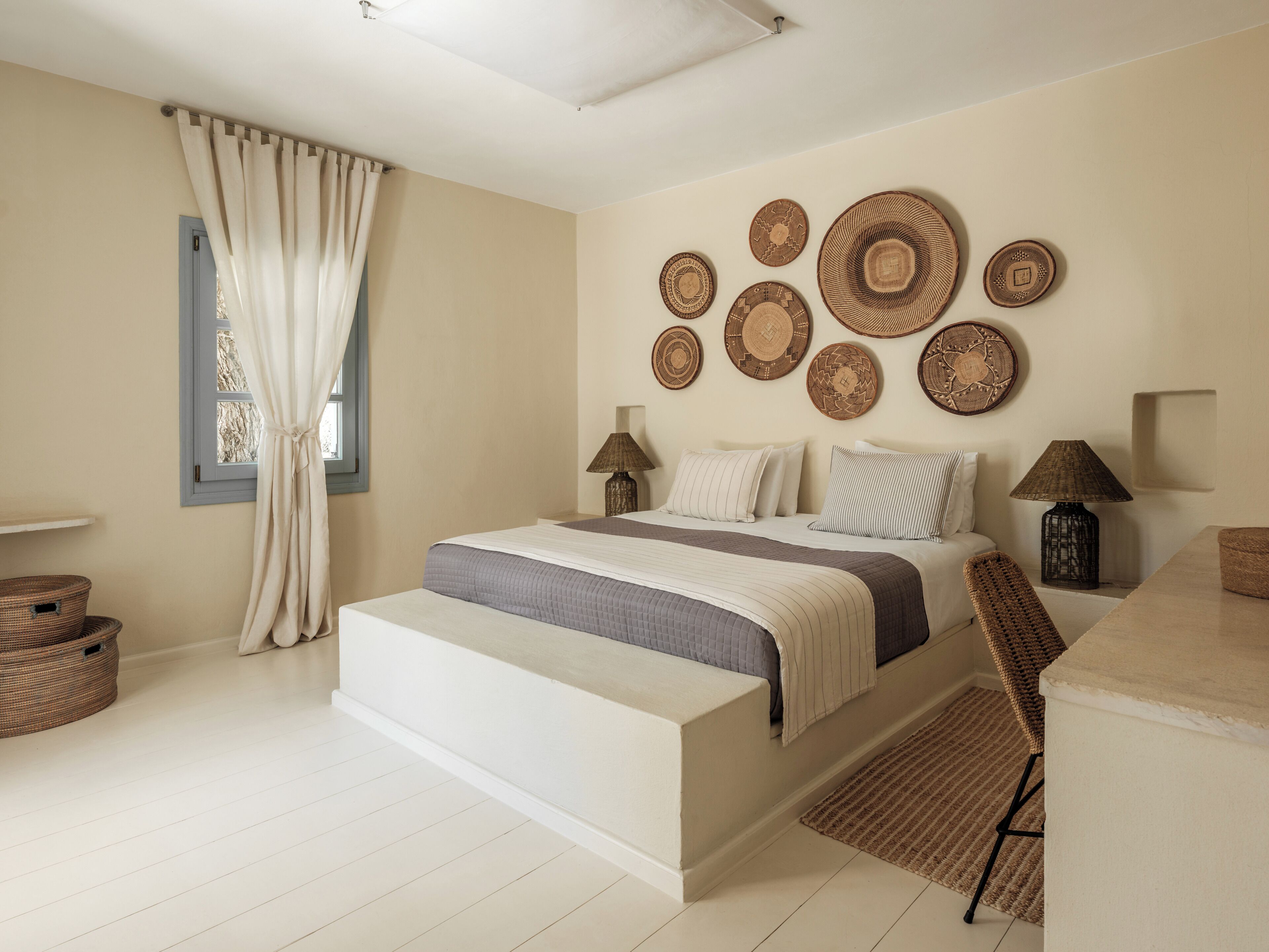 Superior Apartment (Foufou) | Minibar, in-room safe, desk, soundproofing