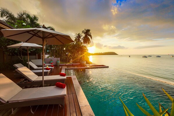 Luxury Villa, 3 Bedrooms, Beach View, Beachfront | Kolam renang | Kolam renang terbuka, payung kolam, kerusi lepak pantai