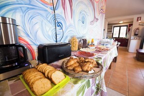Free daily buffet breakfast  - Surf Riders Fuerteventura - Adults Only (La Oliva)